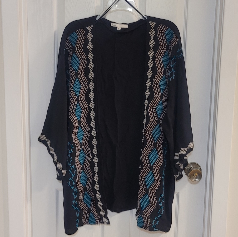 inLuv brand embroidered Kimono Sheer cover up Sz L